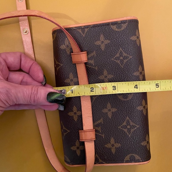 Louis Vuitton small belt bag florentine mini bum belt bag - Picture 3 of 13